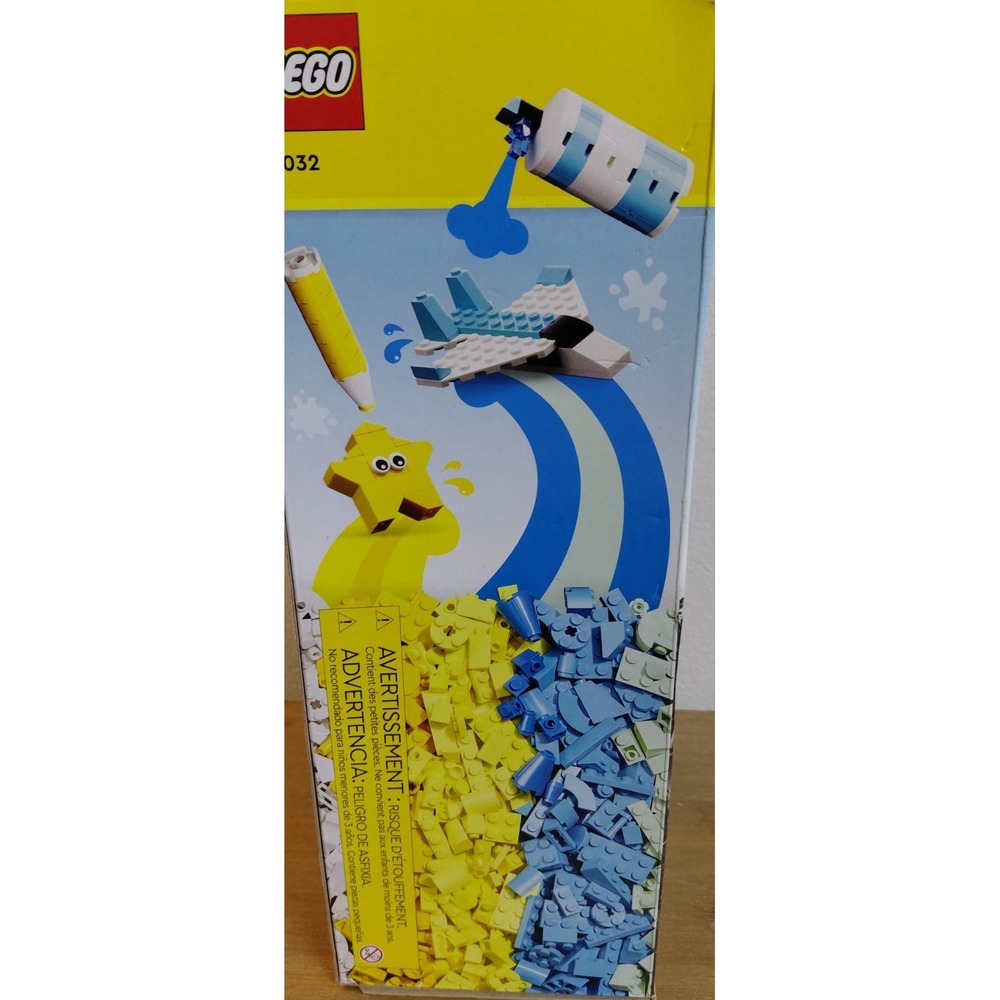 LEGO Classic Creative Color Fun 11032 1500 Pieces NEW SEALED Retired Set - Picture 6 of 7